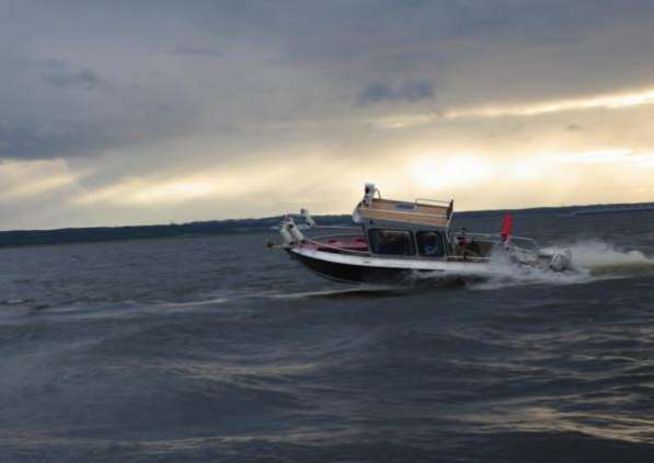 Продаем катер (лодку) Trident 720 CT