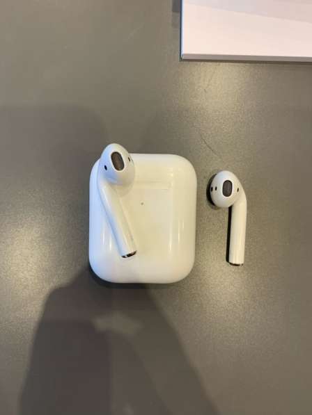 Беспроводные наушники AirPods 2 (копия) в Краснодаре фото 6