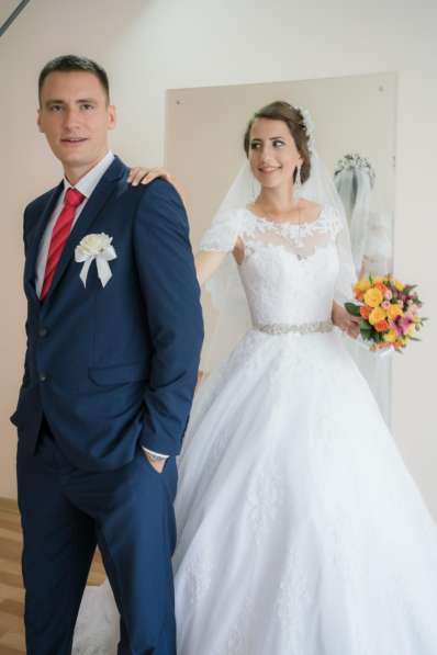 Продам свадебное платье в фото 8