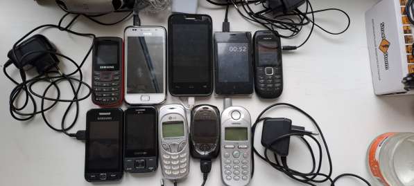 Мобильные телефоны бу, коллекция в Москве