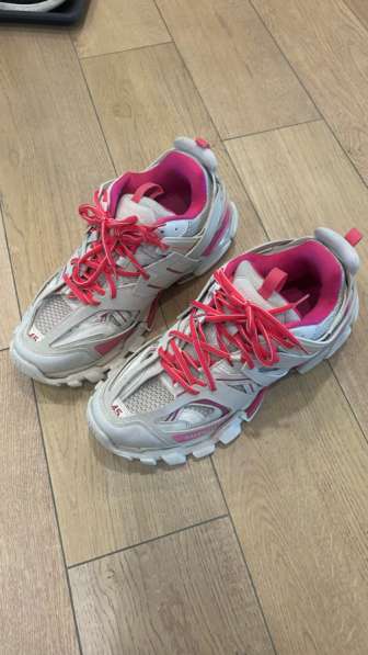 Траки первые