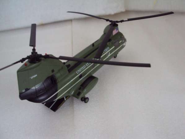 Вертолёт 37004 Marines Boeing ch-46f 157684 hmx-1 в Липецке фото 5