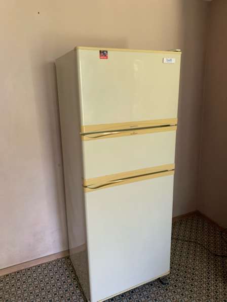 Холодильник 3 камерный Голд стар