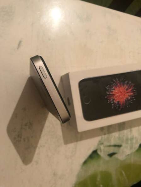 Iphone se в Москве фото 3