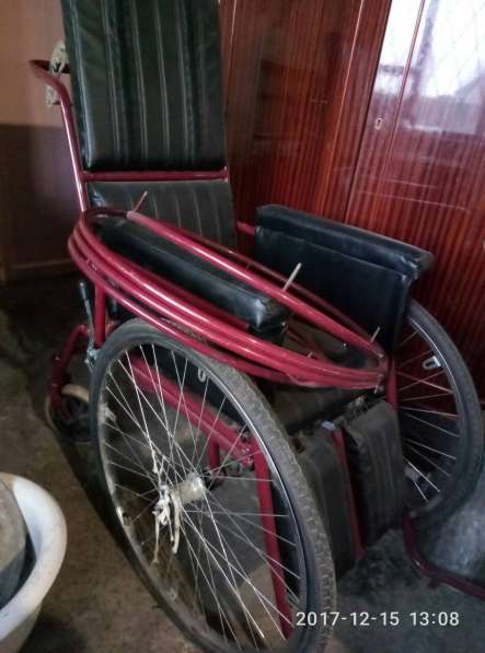 Продам инвалидную коляску б/у в 
