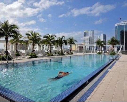 Продается изумительная квартира с видом на пляж в Майами в 