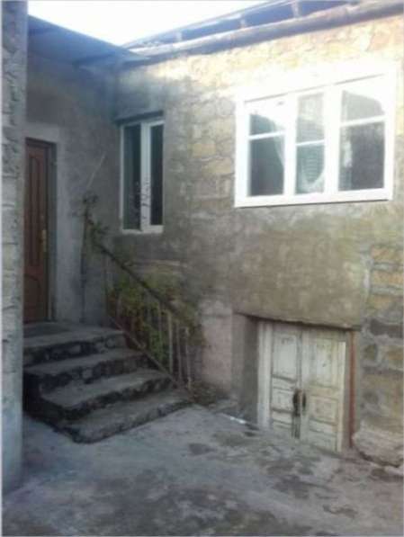 Дом с участком в Ереване