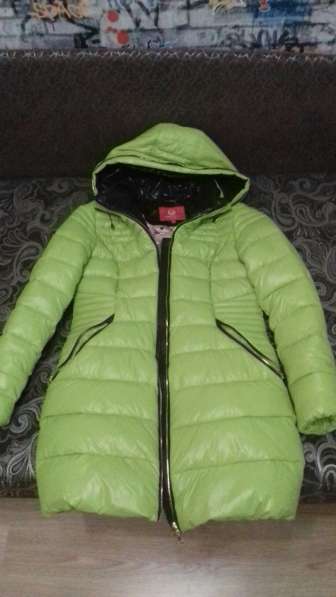 Продам куртку женскую зимнюю в Сосновом Бору