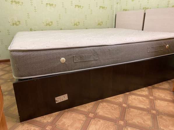 Кровать двухспальная в Астрахани