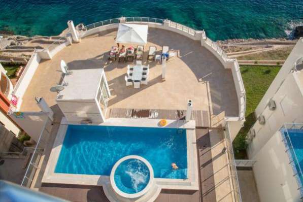 Продаю элитную квартиру в Черногории в 15 метрах от моря в фото 17