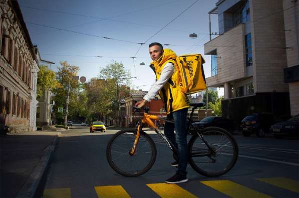 Велокурьер в Яндекс. Еда