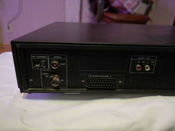 Видеомагнитофон SONY SLV 736EE.