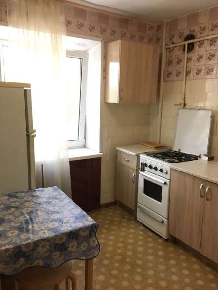 Продам трехкомнатную квартиру в Ростов-на-Дону.Жилая площадь 56 кв.м.Этаж 3.Дом кирпичный. в Ростове-на-Дону фото 7