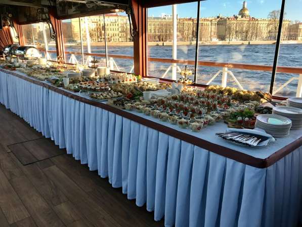 Фуршет в офис в Санкт-Петербурге