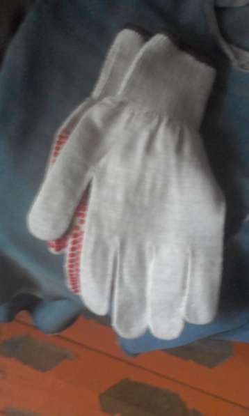 Продам рабочие перчатки недорого в Елеце