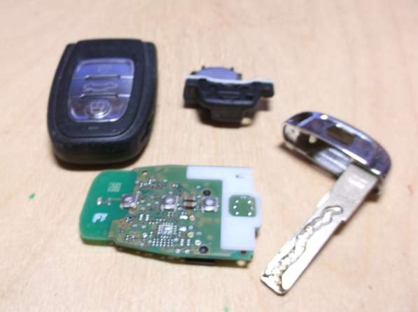 8T0 959 754 AG Audi S4 remote key 3 buttons 868MHz (smart ke в Волжский фото 3