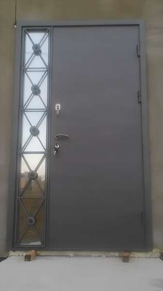 Ворота-двери в Евпатории фото 14