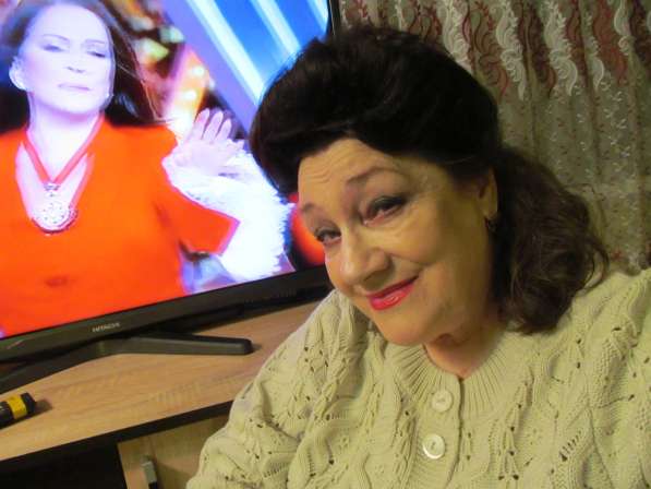 Людмила, 72 года, хочет познакомиться – Познакомлюсь