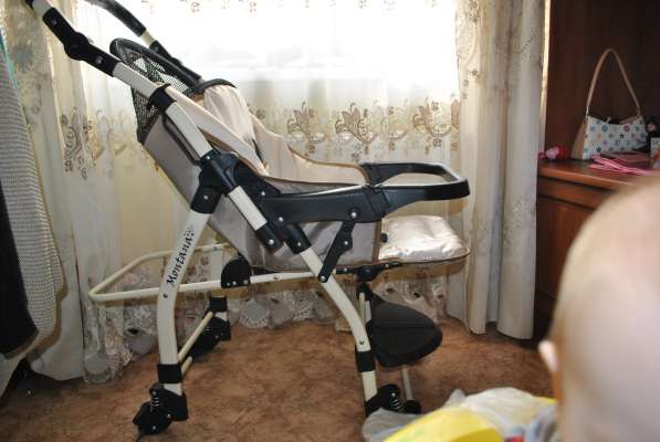 Продается детская коляска в Симферополе