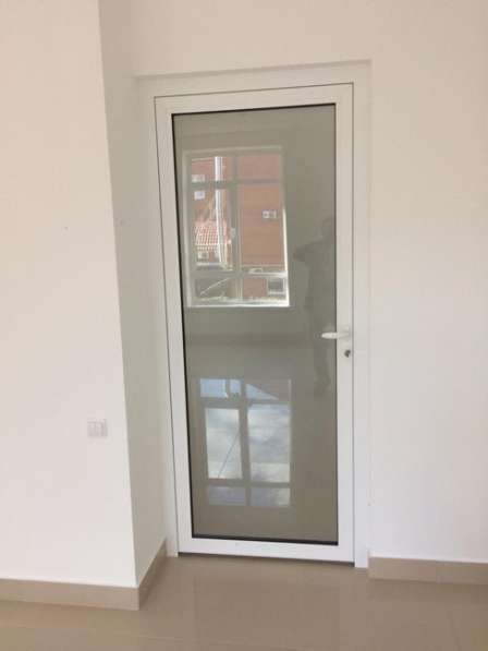 Алюминиевые двери в Краснодаре фото 27