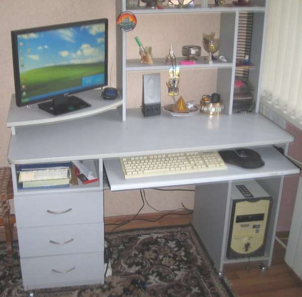 Компьютерный стол в Волгограде фото 4