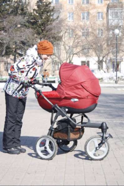 Детская коляска-внедорожник в Иркутске