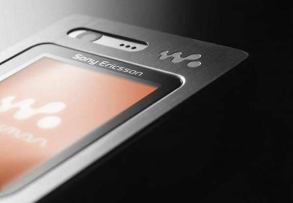 Новый Sony Ericsson Walkman W880i (оригинал) в Москве