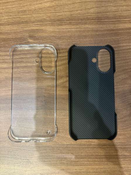 Чехлы на айфон 16