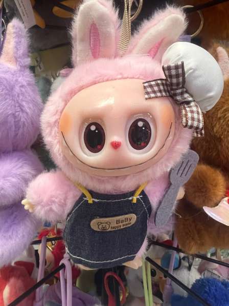 Лабубу в одежде игрушка-брелок в Перми фото 4