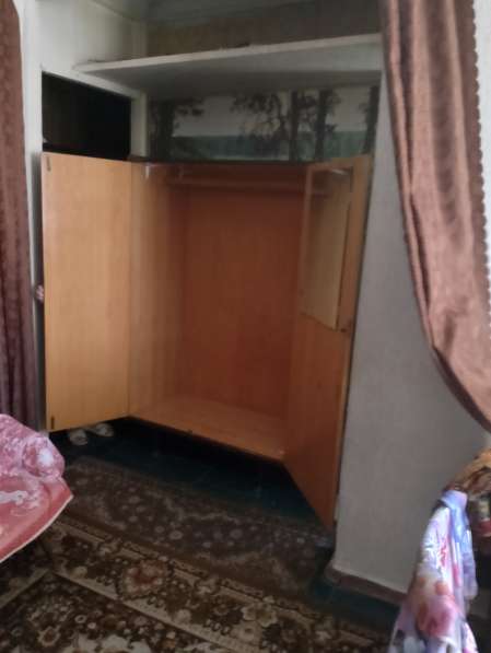 Отдам б/у шкаф в фото 4