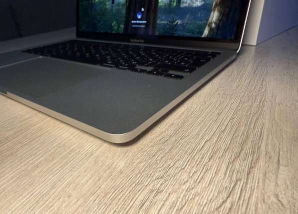 MacBook Pro 13" M1 — мощный и компактный в Москве