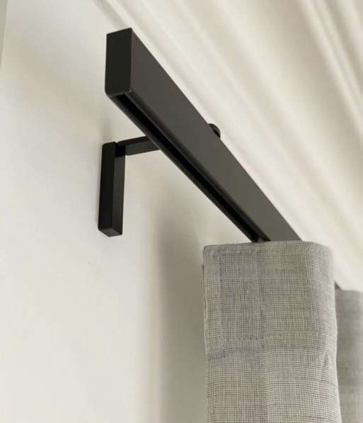 Монтаж карнизов