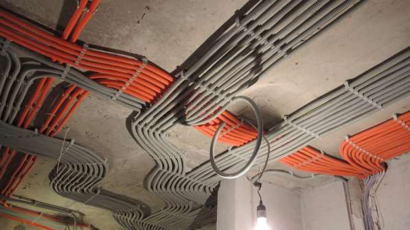 Услуги профессионального электрика в 