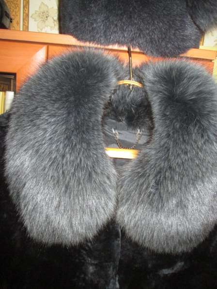 Продам комплект шуба+шапка в Москве фото 3