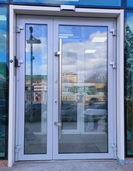 Алюминиевые двери в Краснодаре фото 30