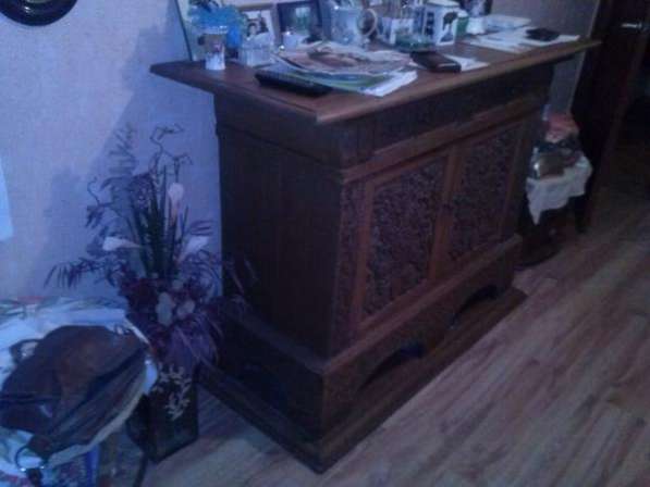 Старинный сервант в Москве фото 3