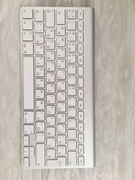 Продам клавиатуру Apple