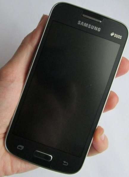 Смартфон Samsung стар адванс