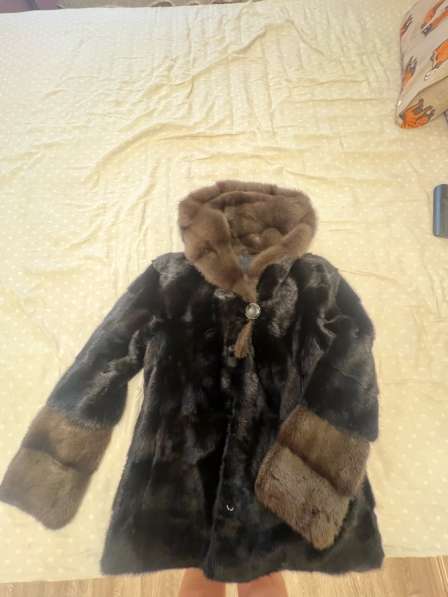 Продам норковую шубу
