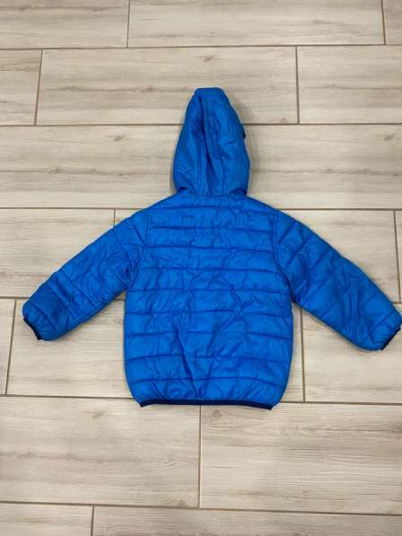 Демисезонная курточка 92 в Тюмени