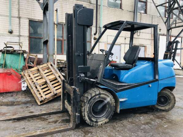 Болгарский погрузчик 5 тонн, дизельный, автомат в Москве фото 7