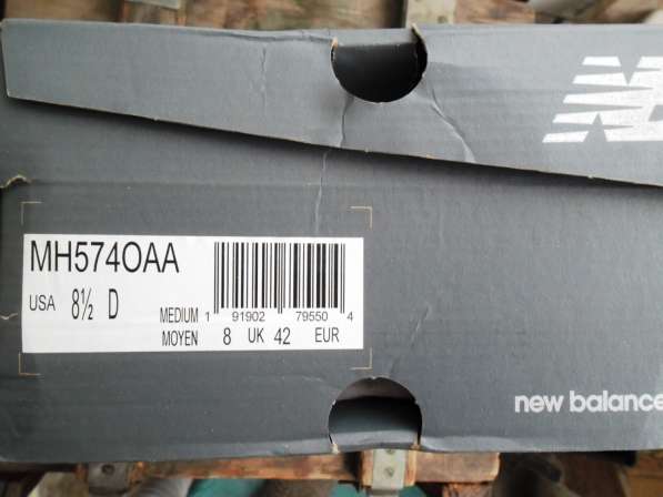 Кожаные кроссовки New Balance MH574OAA в Москве