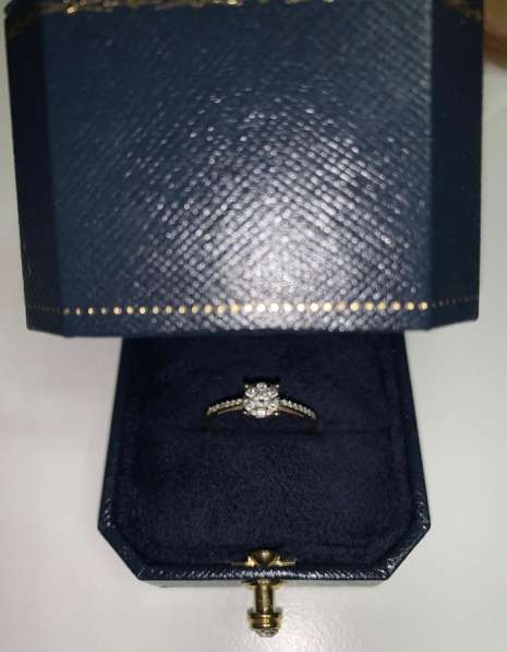 Золотое кольцо с бриллиантами в Москве фото 5