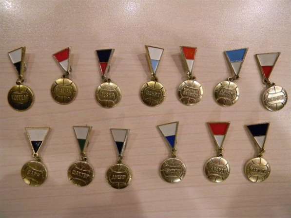 Значок. Футбол. серия: московские клубы, 11 лотов-32 значка