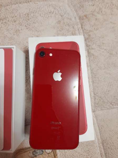 Телефон iPhone 8 64 gb red в Оренбурге фото 3