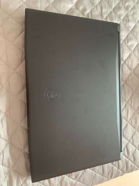 17.3" Ноутбук MSI GF76 Katana 11UD-482XRU черный