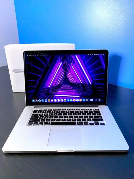 2015 APPLE MACBOOK PRO 15 RETINA 3.7GHz TURBO Quad Core i7