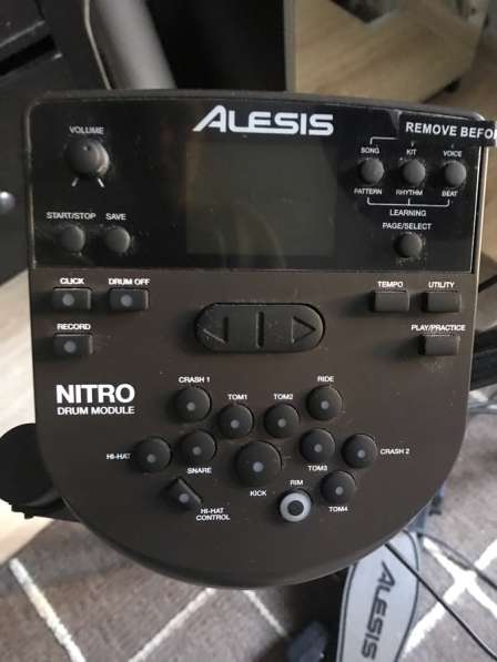 Alesis nitro mesh kit в Смоленске