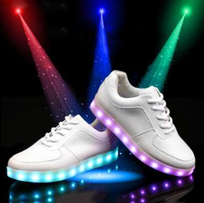 Предложение: Светящиеся кроссовки многоцветгые (унисе