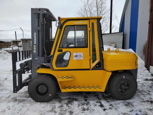 Вилочный погрузчик Komatsu FD70-7 в Омске